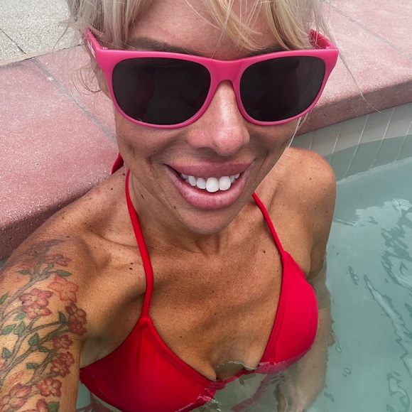 Meet your Posher, Ashley - Picture 6 of 6